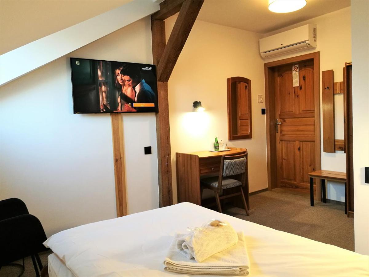 Hotel Protea Boleslawiec Boleslawiec  Extérieur photo