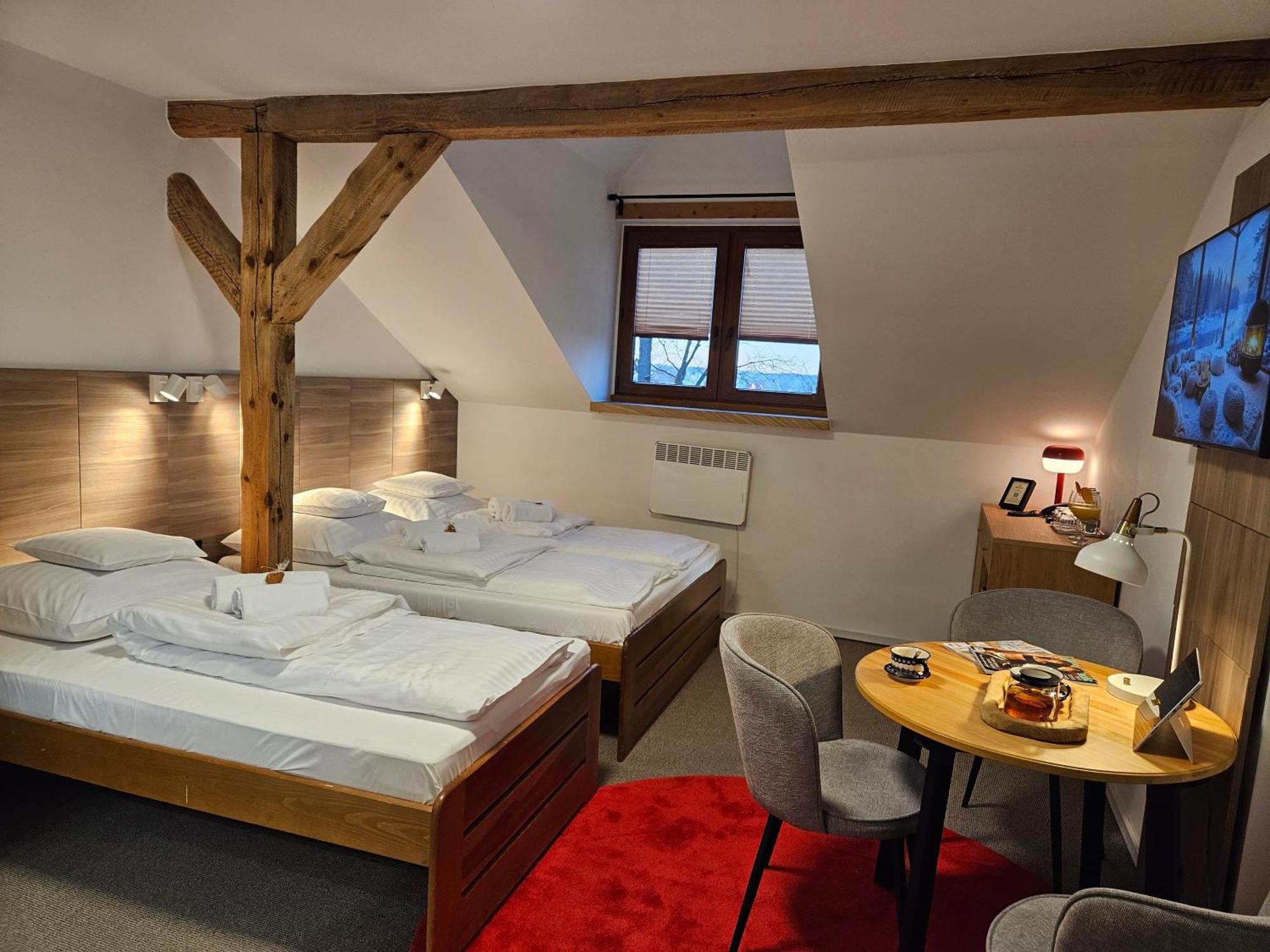 Hotel Protea Boleslawiec Boleslawiec  Extérieur photo
